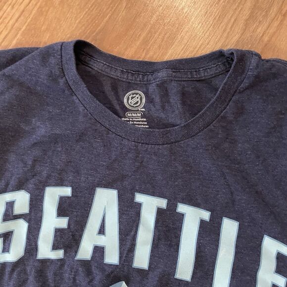 Seattle Kraken NHL Blue Short Sleeve T-shirt Size Medium - Picture 5 of 7